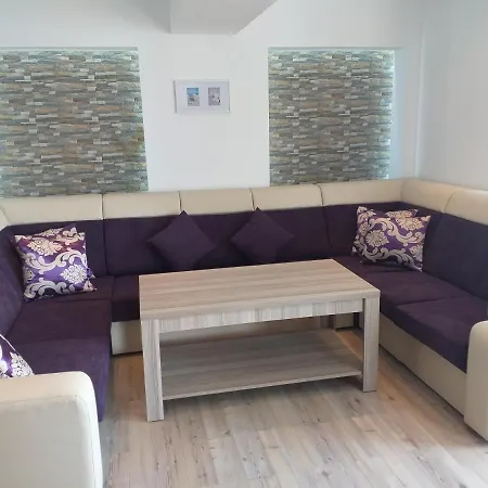 Elena's Terrace Apartament